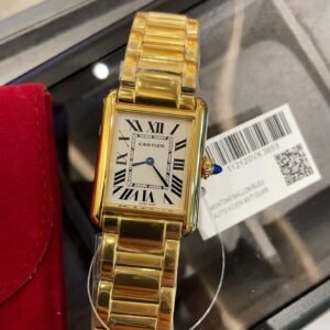 Replica Cartier Quartz Movement Watch 27X33MM 24X31mm