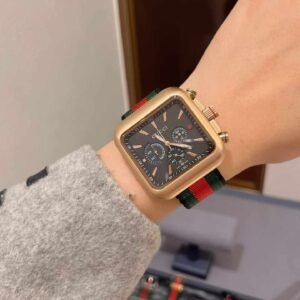 Replica Gucci Quartz Movement Watch 45x45mm
